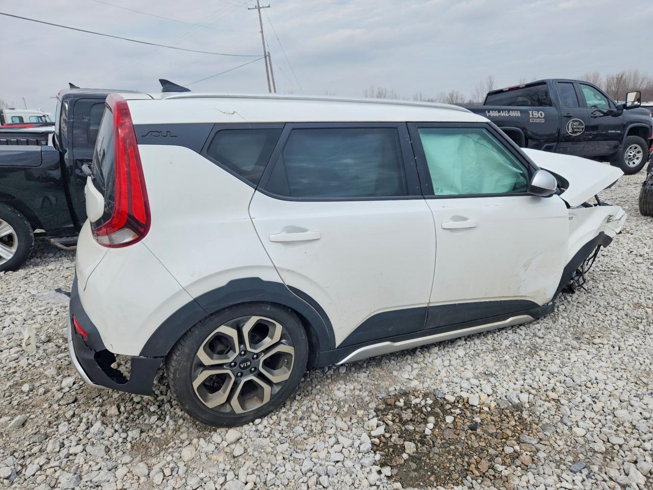 2020 KIA SOUL X-LINE photo 3