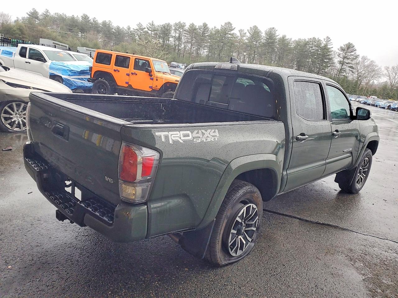 2021 TOYOTA TACOMA TRD SPORT photo 5