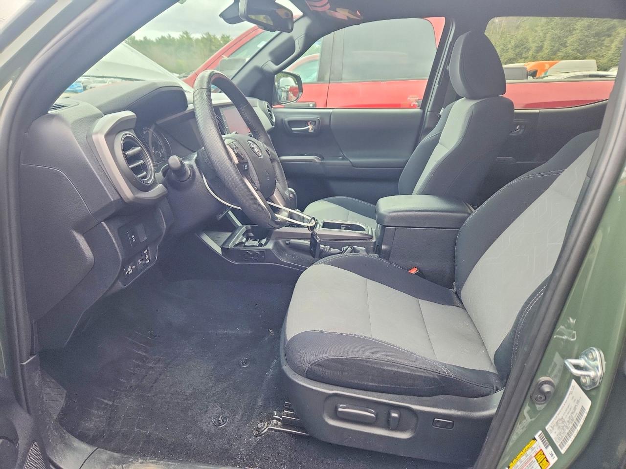 2021 TOYOTA TACOMA TRD SPORT photo 14