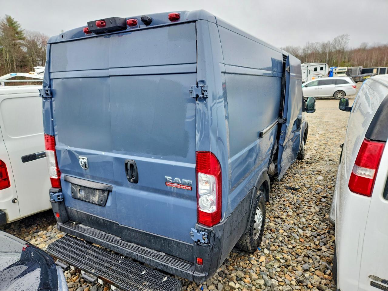 2021 RAM 3500 photo 3