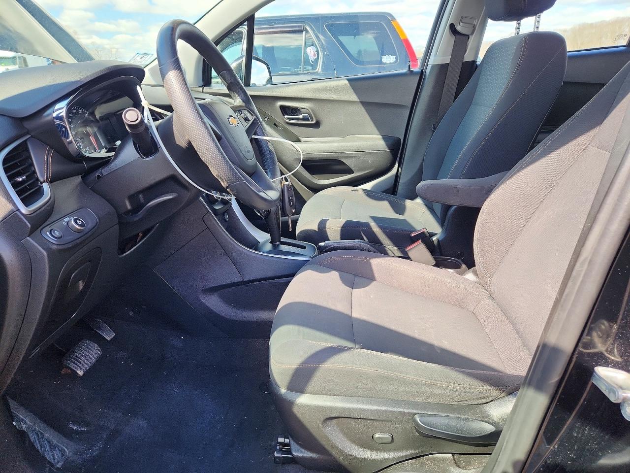 2020 CHEVROLET TRAX LS photo 13