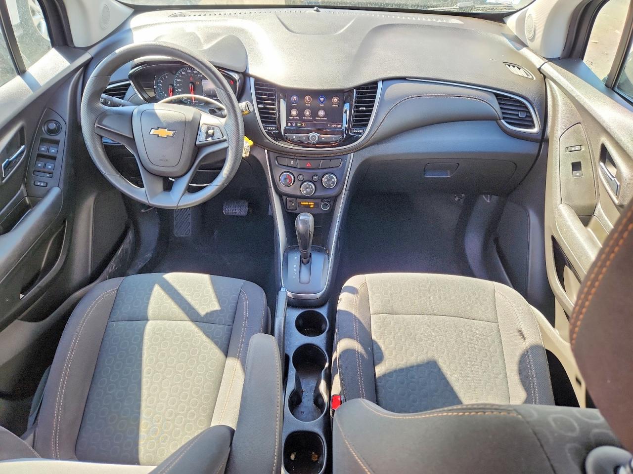 2020 CHEVROLET TRAX LS photo 15