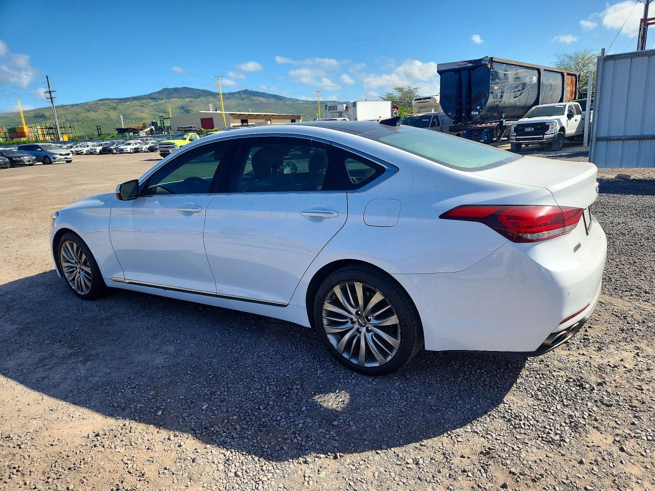 2015 HYUNDAI GENESIS 5.0L photo 2