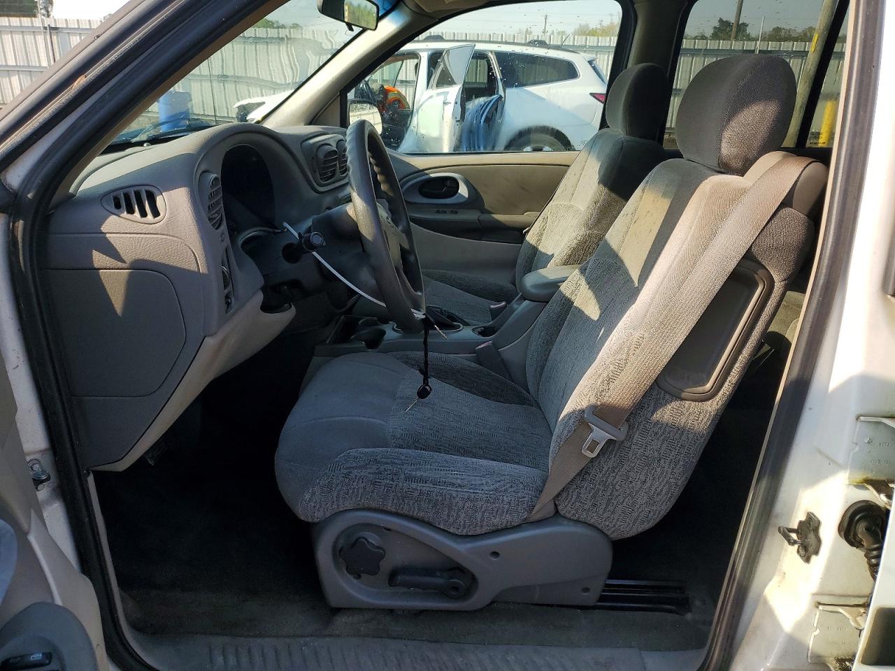 2003 CHEVROLET TRAILBLAZER photo 13