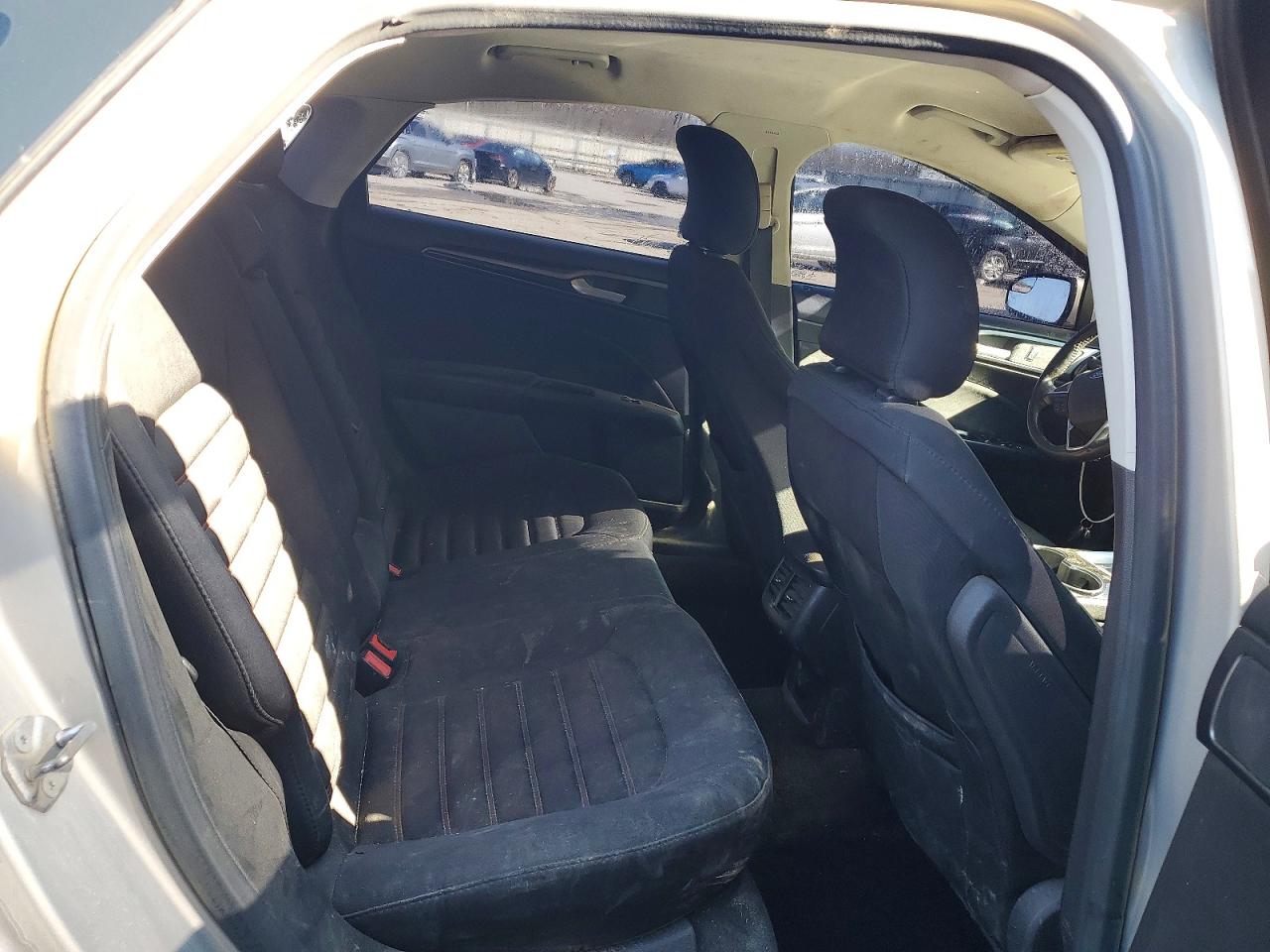 2016 FORD FUSION SE photo 10