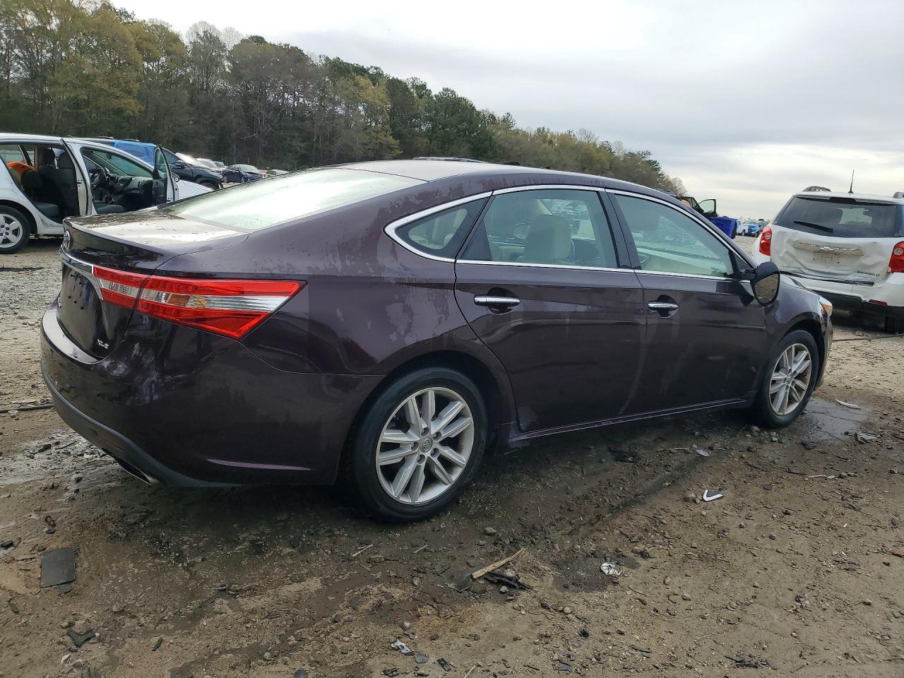 2013 TOYOTA AVALON XLE PREMIUM photo 5