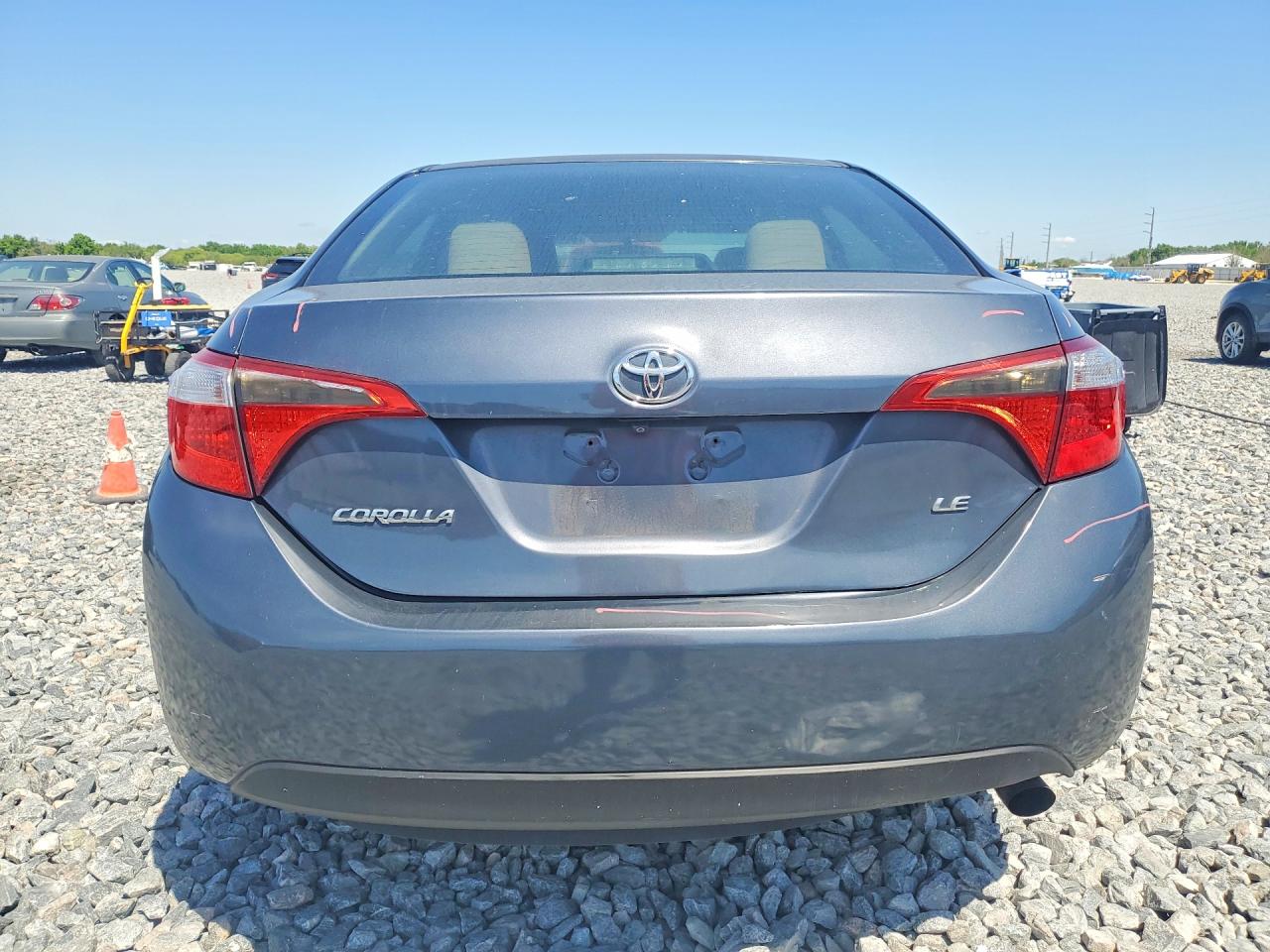 2015 TOYOTA COROLLA LE photo 6