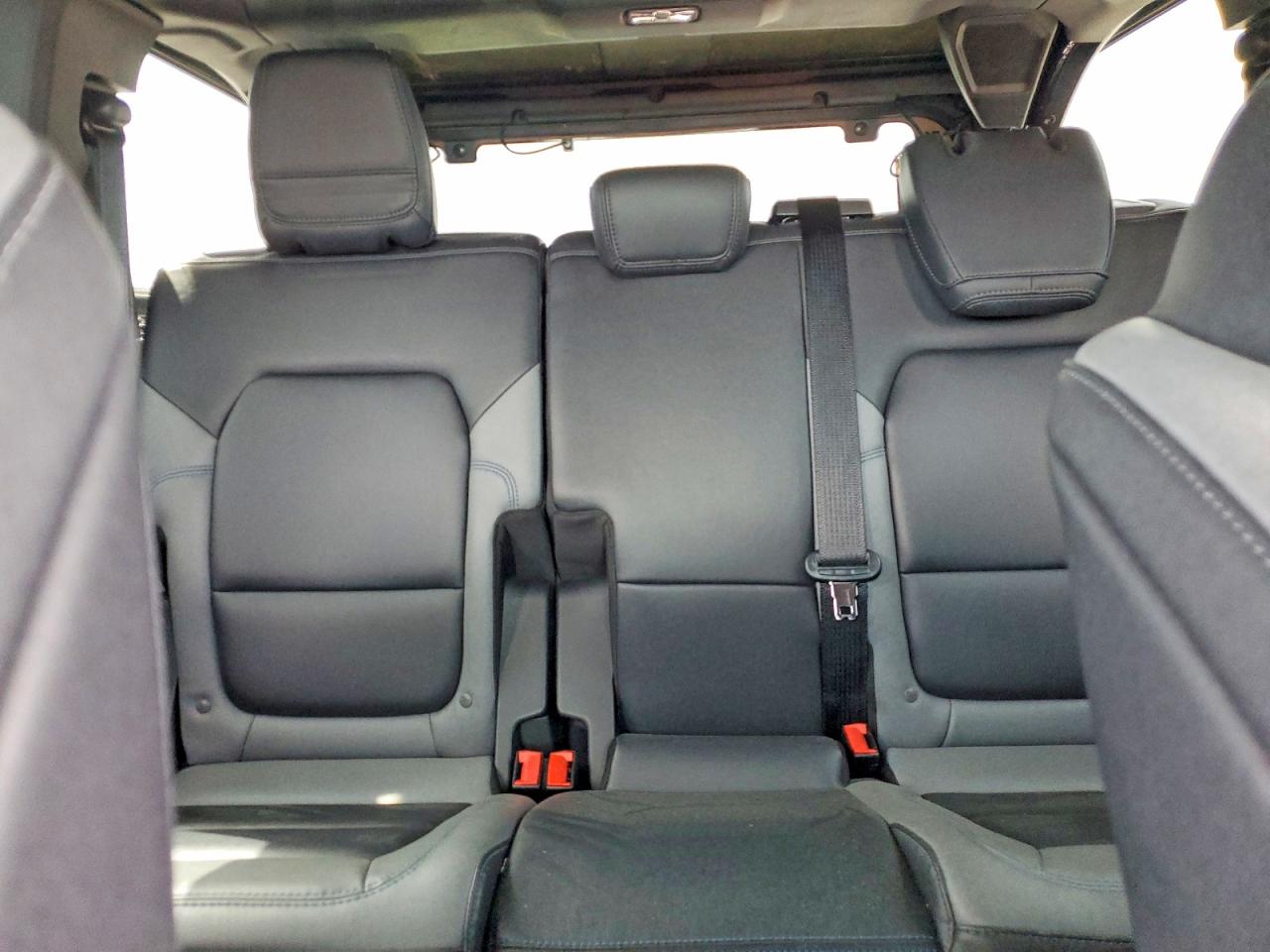 2022 FORD BRONCO BASE photo 19