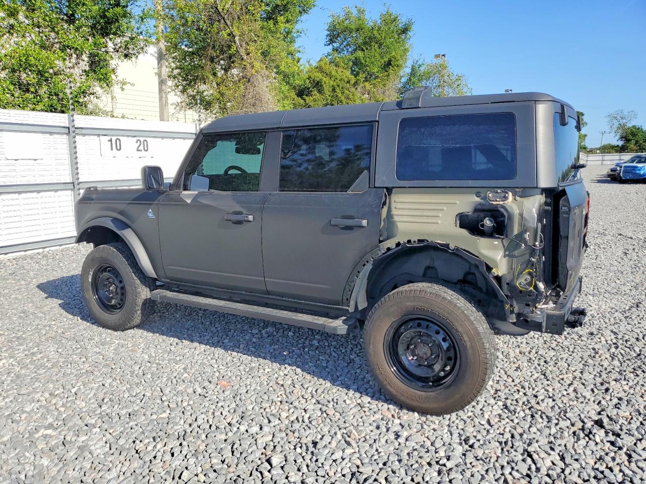 2022 FORD BRONCO BASE photo 3