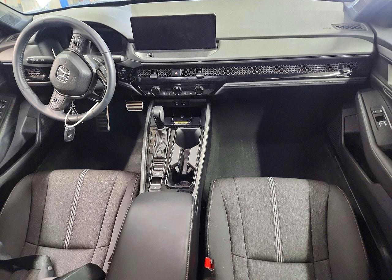 2025 HONDA ACCORD HYBRID SPORT photo 15