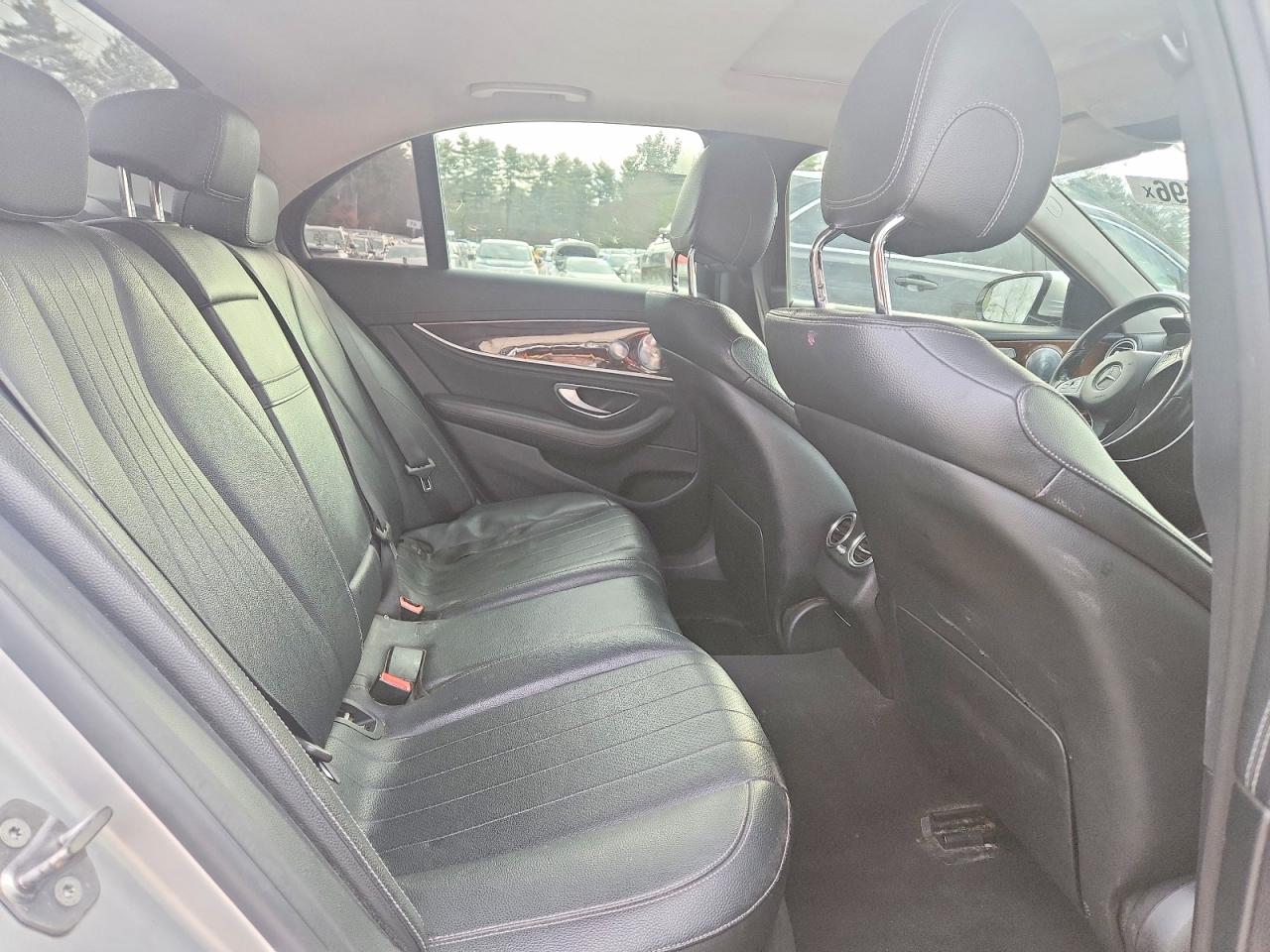 2017 MERCEDES-BENZ E 300 4MATIC photo 10