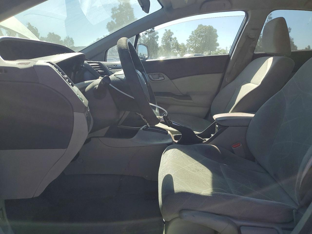 2012 HONDA CIVIC LX photo 19
