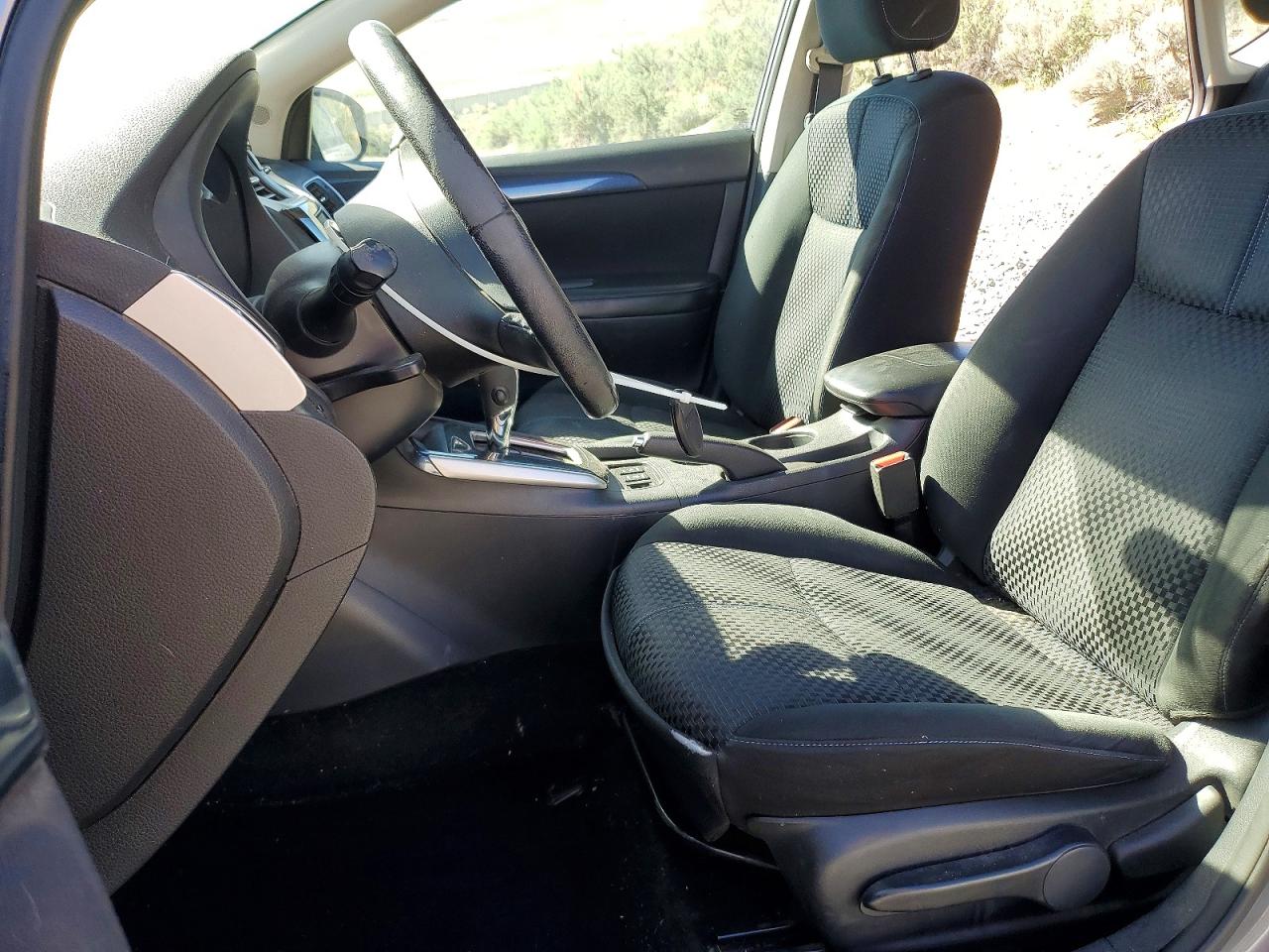2019 NISSAN SENTRA SR photo 13