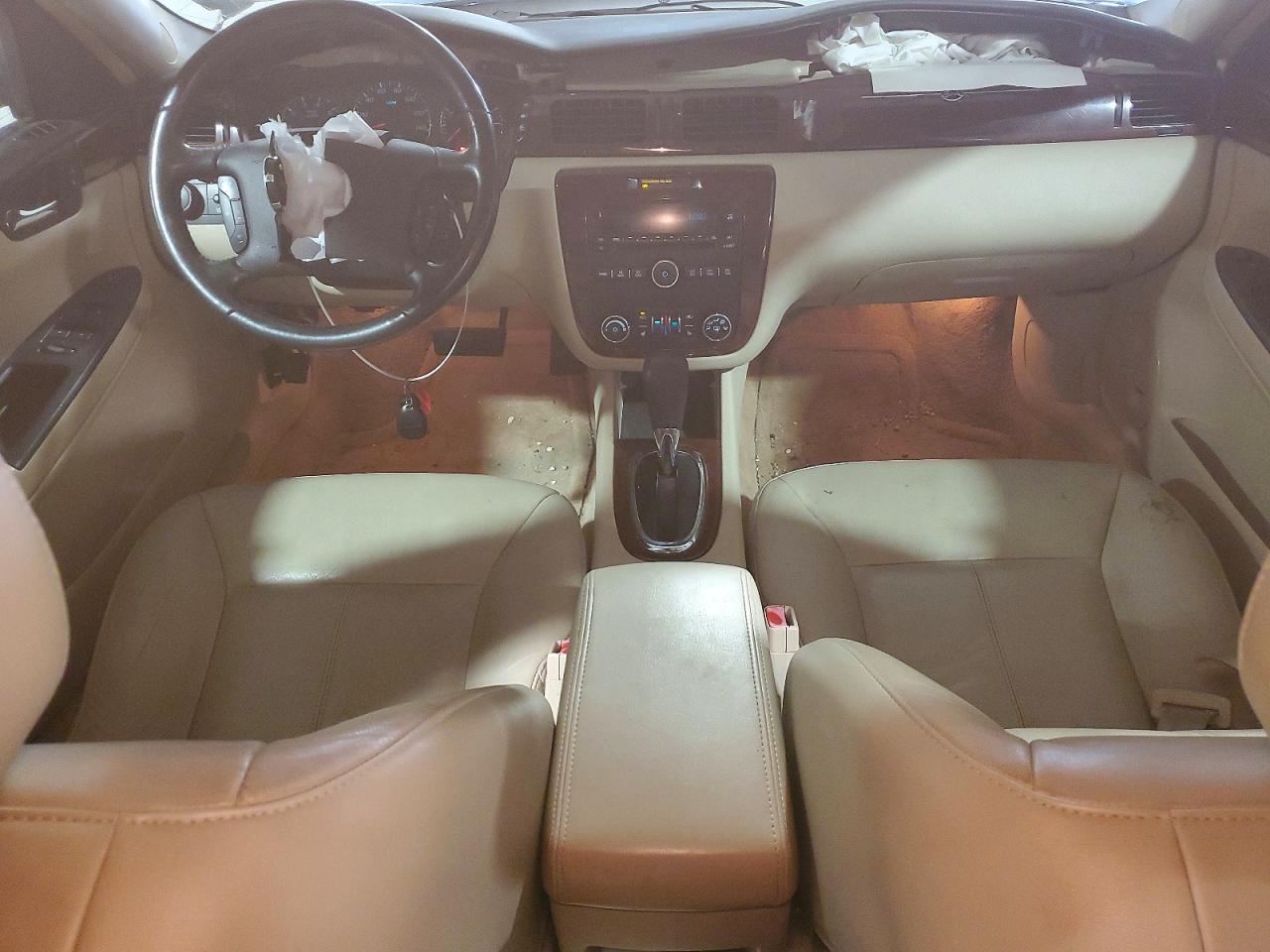 2010 CHEVROLET IMPALA LT photo 15