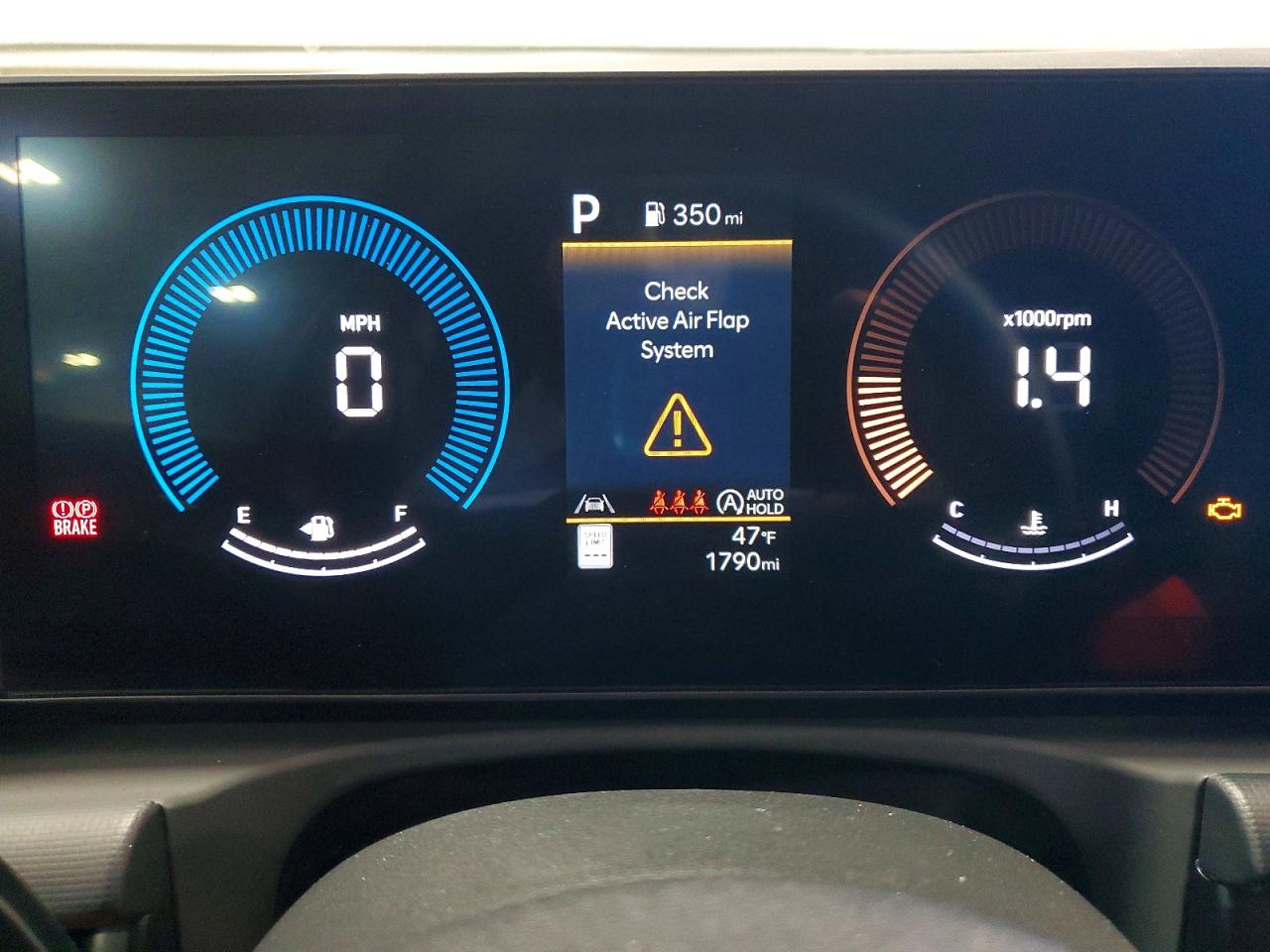 2026 HYUNDAI TUCSON SEL photo 25