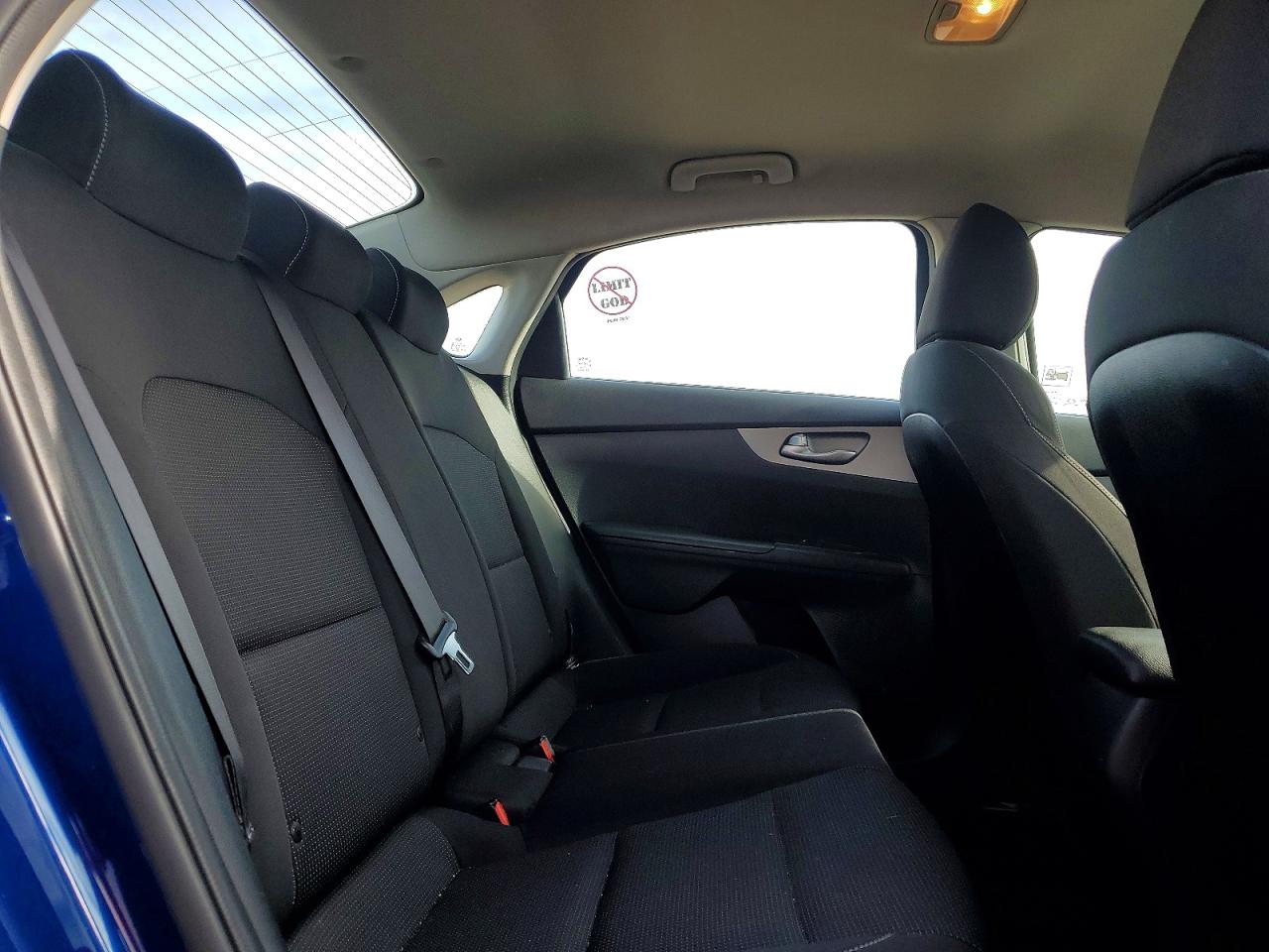 2019 KIA FORTE LXS photo 10