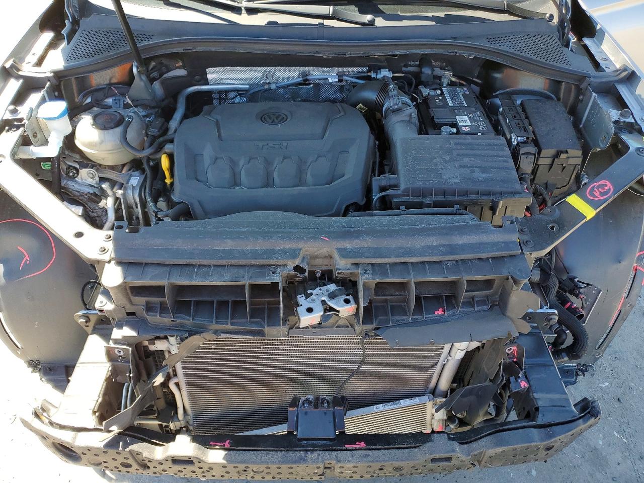 2021 VOLKSWAGEN TIGUAN S photo 23