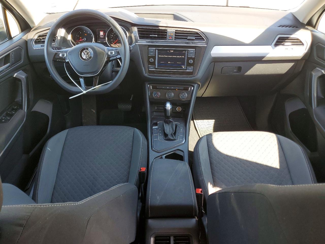2021 VOLKSWAGEN TIGUAN S photo 15