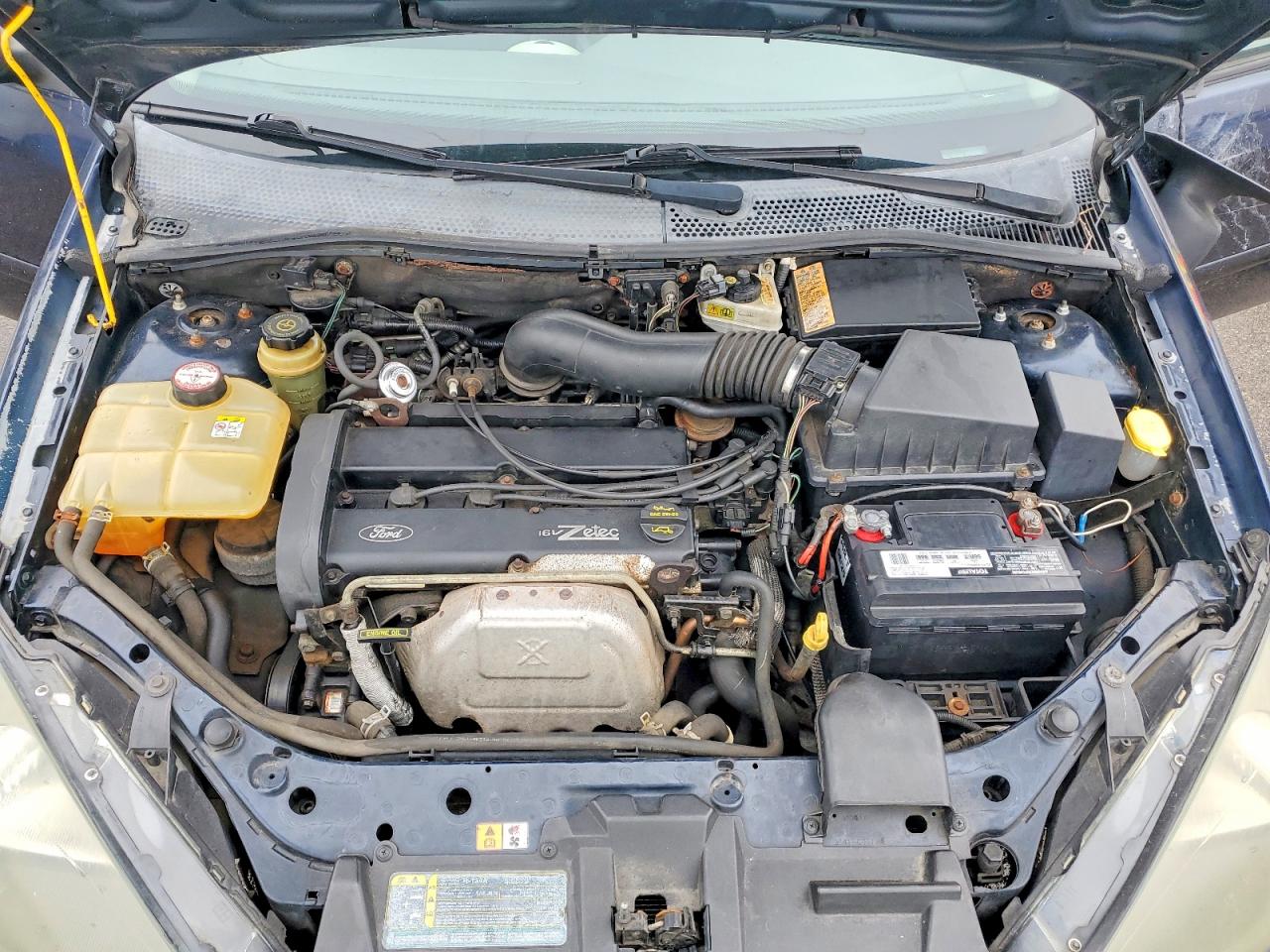 2003 FORD FOCUS photo 21