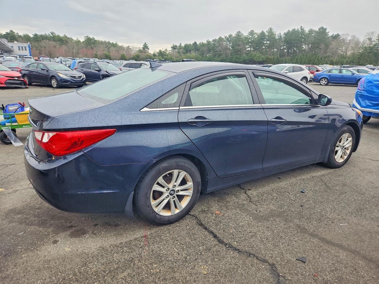 2013 HYUNDAI SONATA GLS photo 3