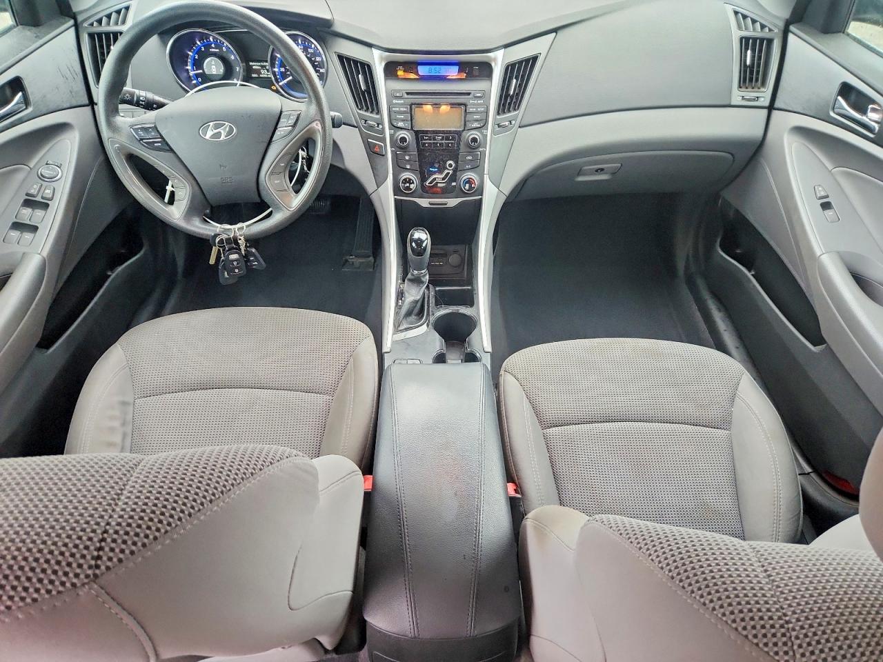 2013 HYUNDAI SONATA GLS photo 8