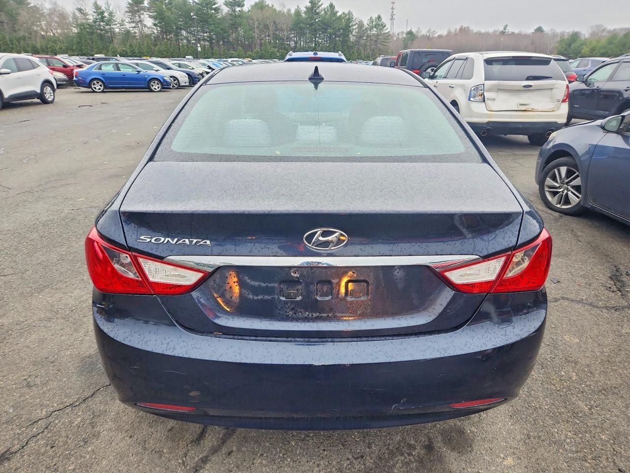 2013 HYUNDAI SONATA GLS photo 6