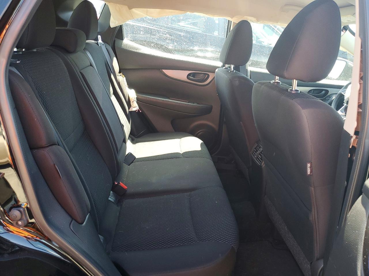 2020 NISSAN ROGUE SPORT S photo 11