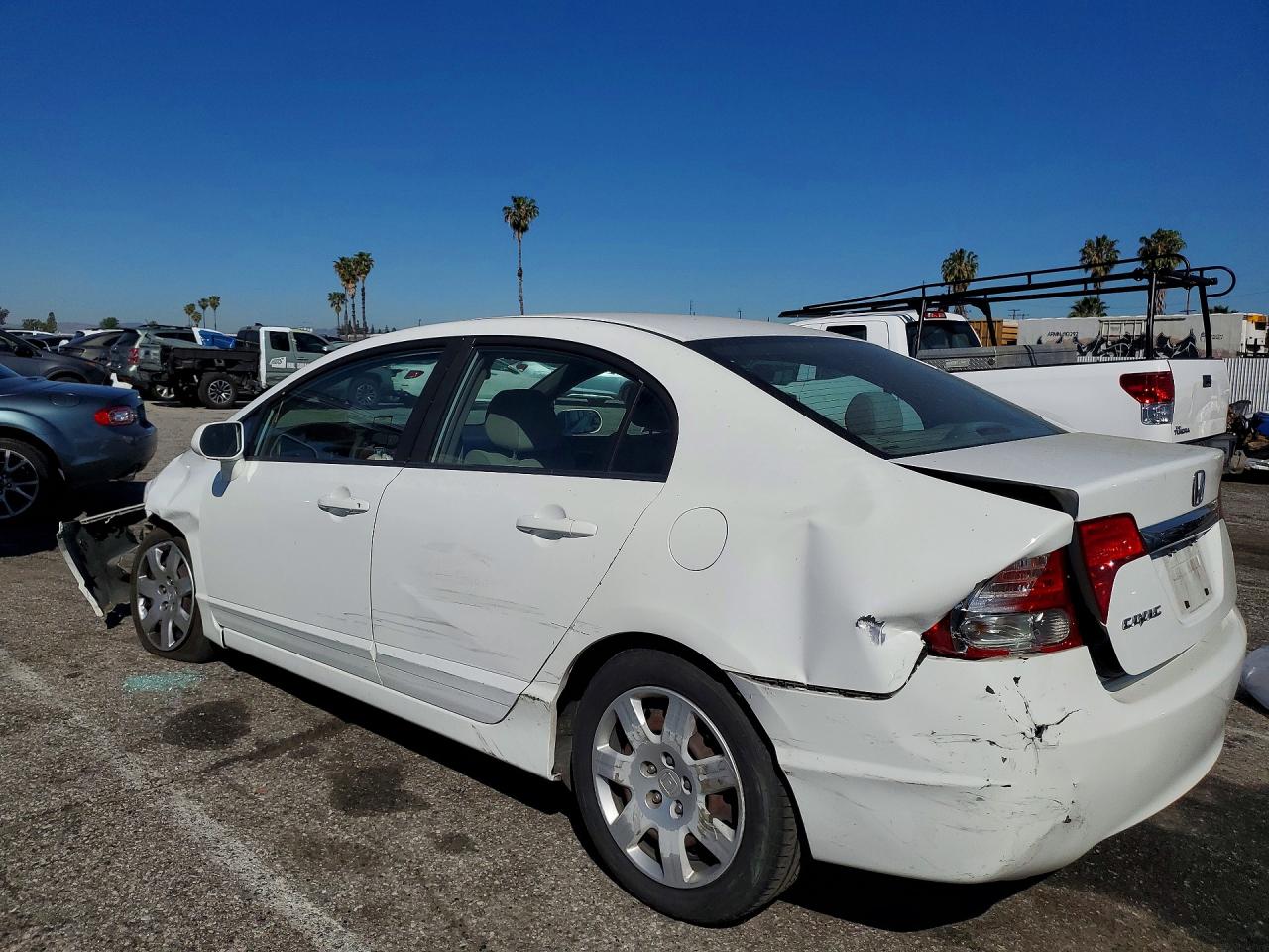 2010 HONDA CIVIC LX photo 3