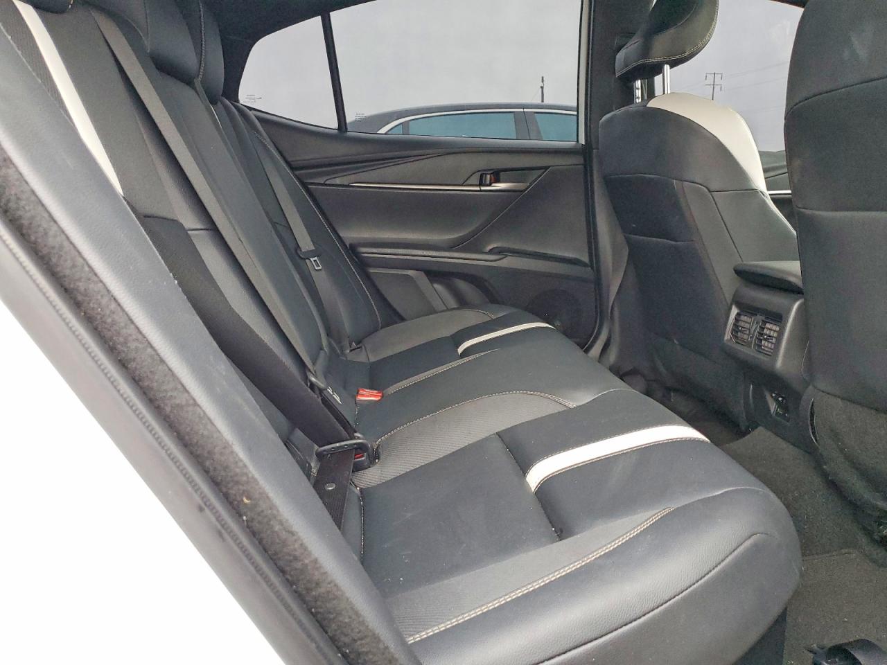 2025 TOYOTA CAMRY SE photo 10