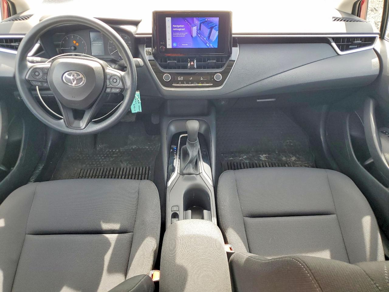 2024 TOYOTA COROLLA LE photo 8