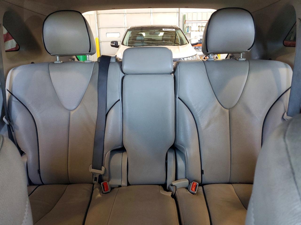 2011 TOYOTA VENZA AWD 4CYL photo 28
