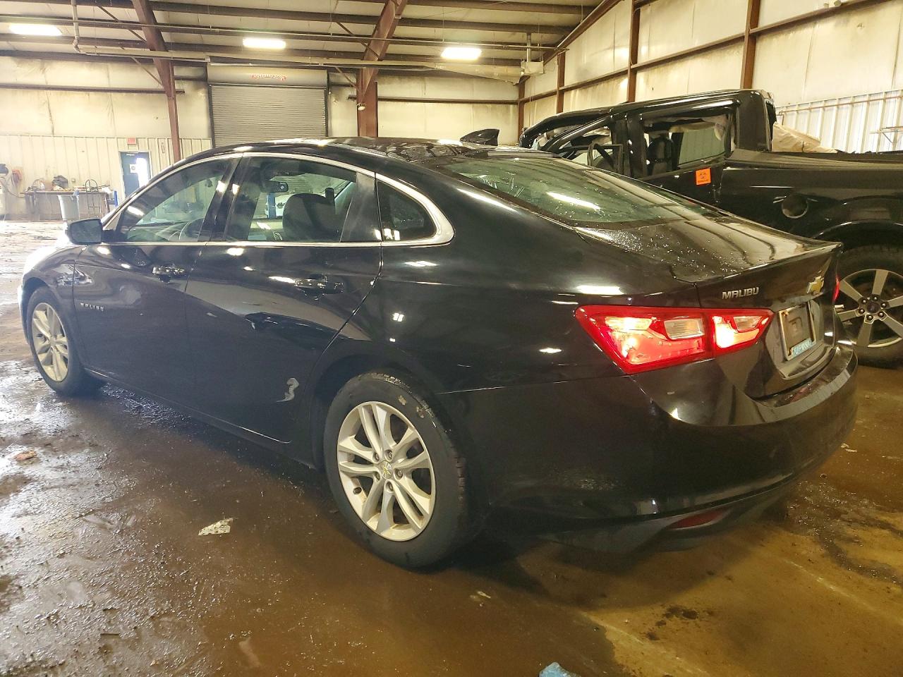 2018 CHEVROLET MALIBU LT photo 3