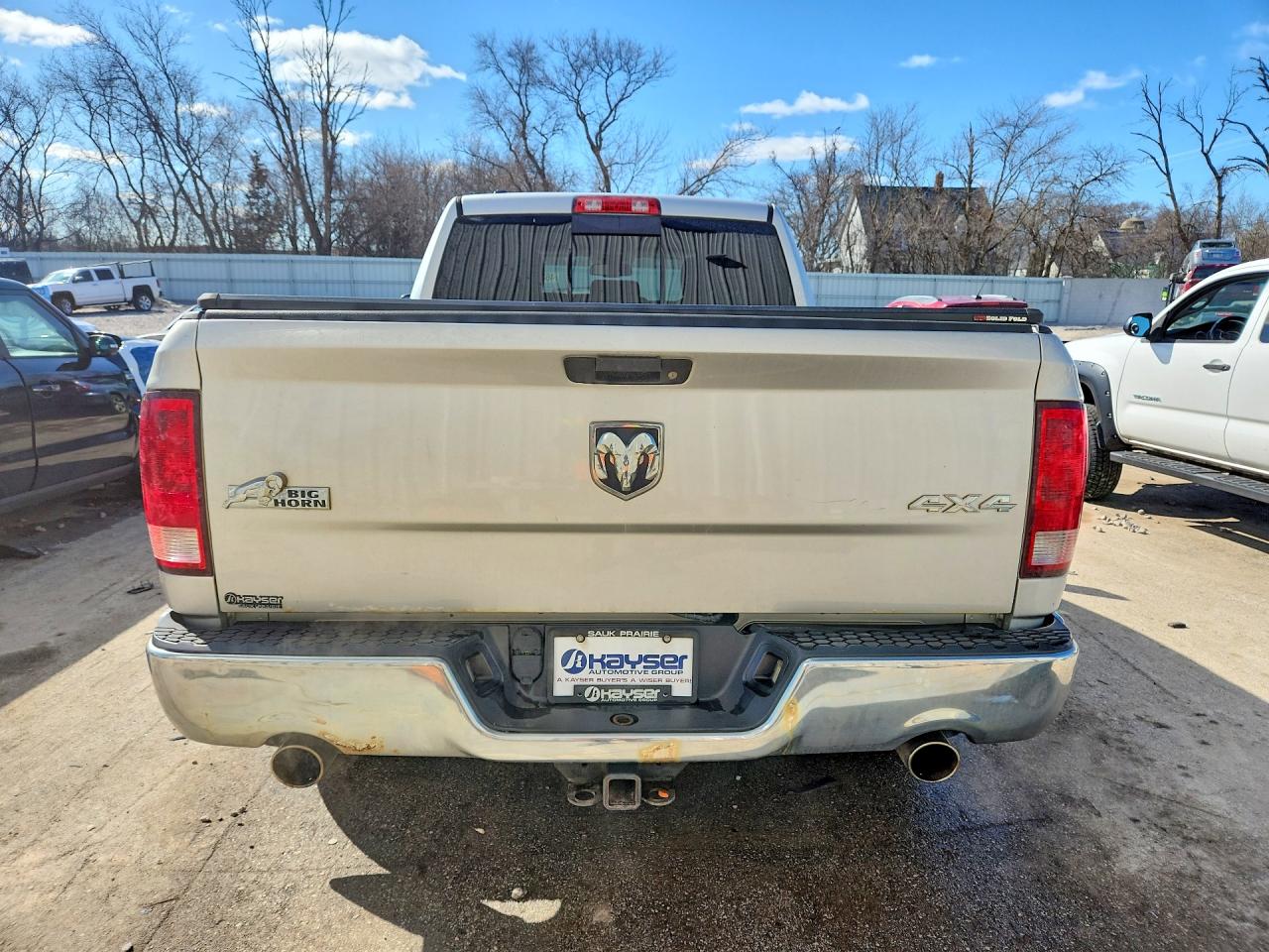 2014 RAM 1500 SLT photo 11