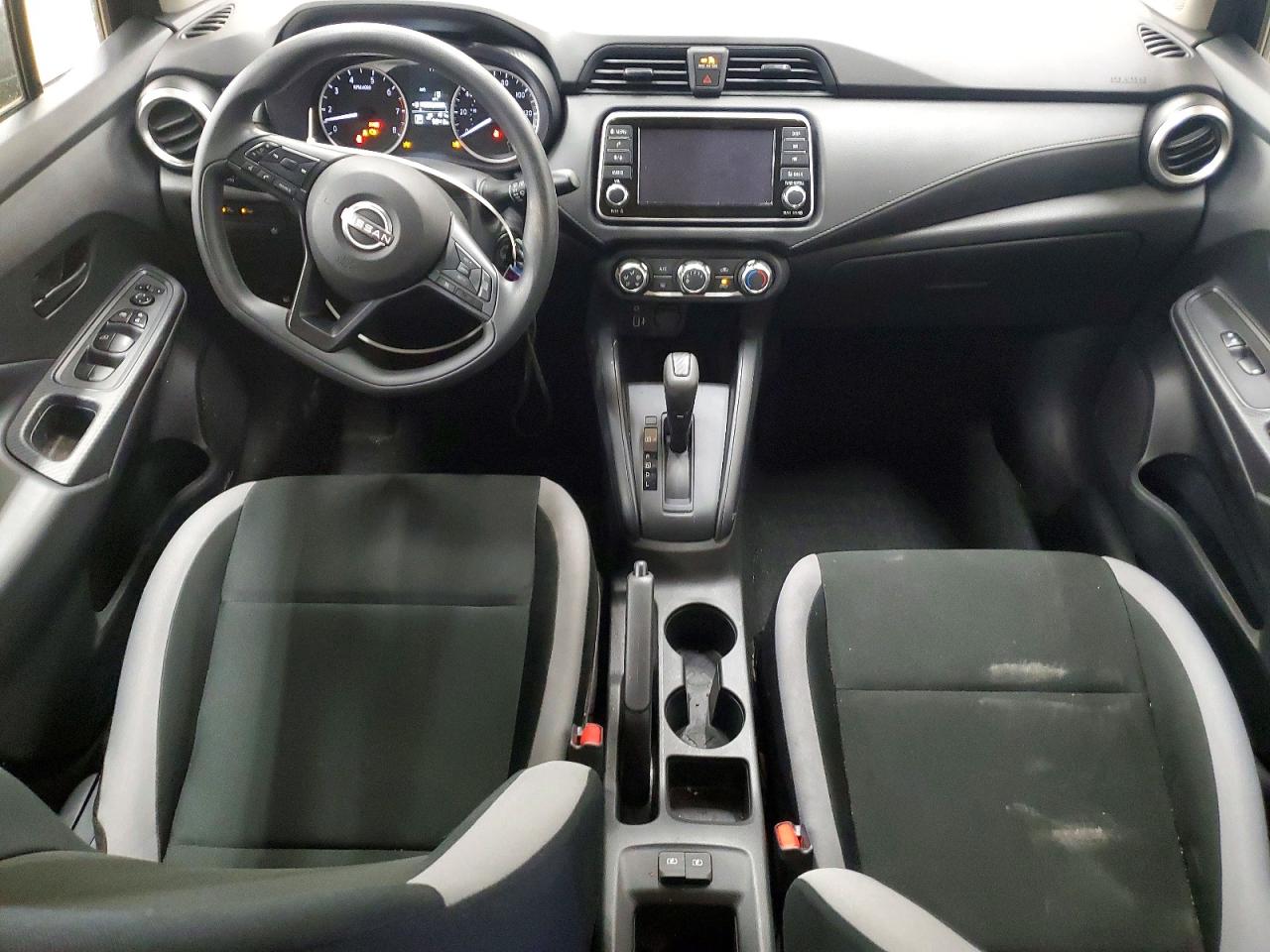 2025 NISSAN VERSA S photo 8