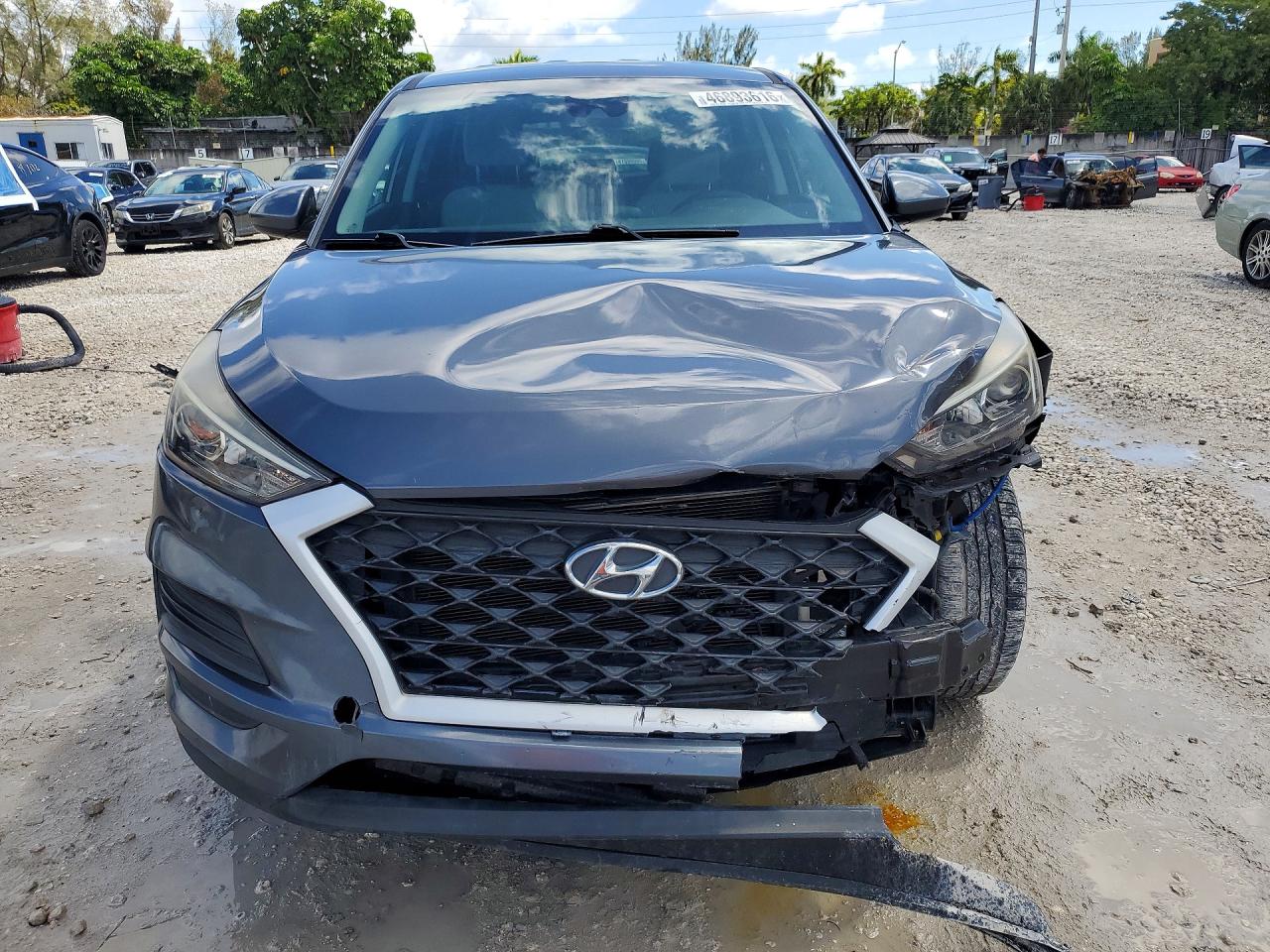 2019 HYUNDAI TUCSON SE photo 5