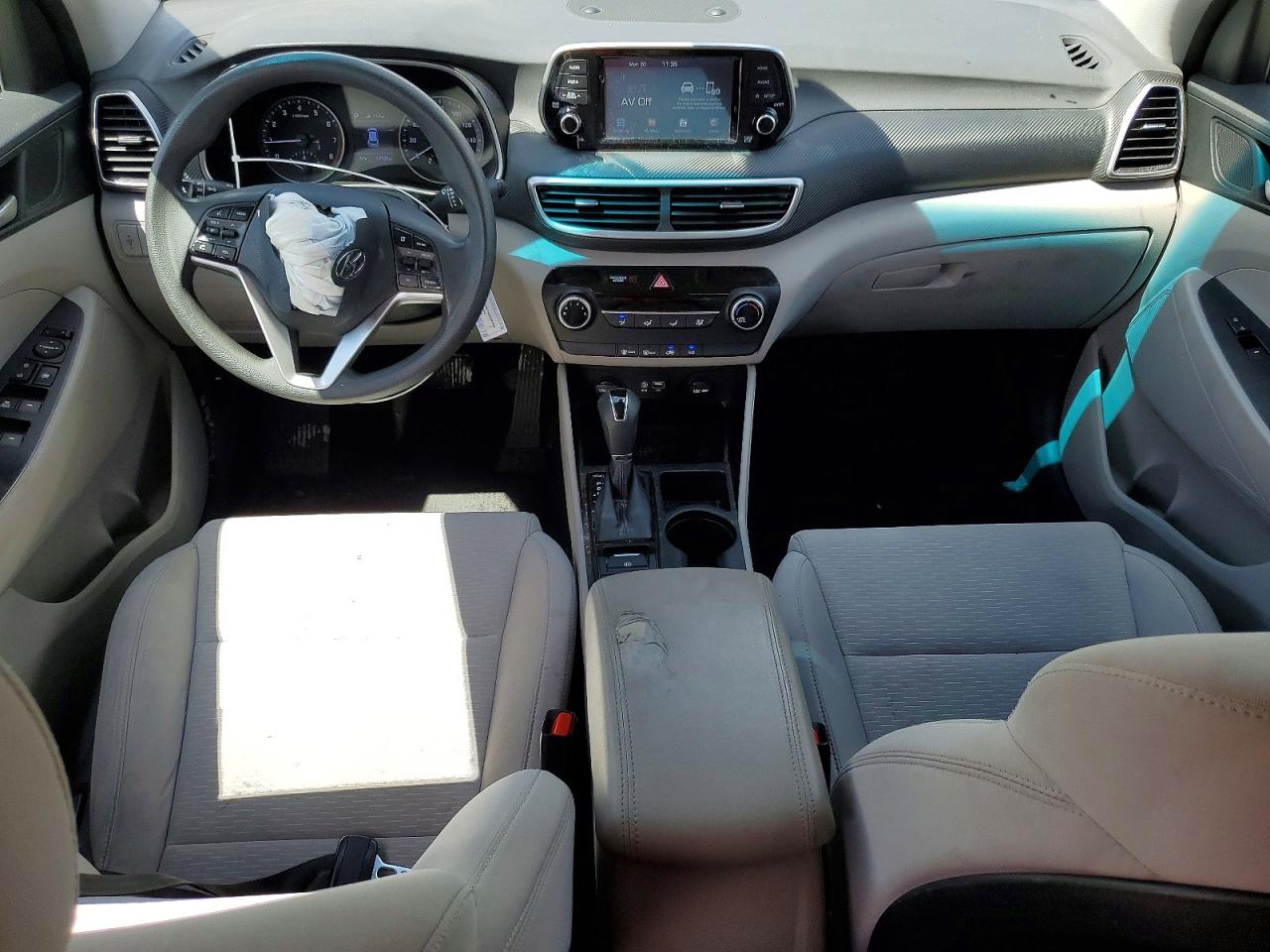 2019 HYUNDAI TUCSON SE photo 8