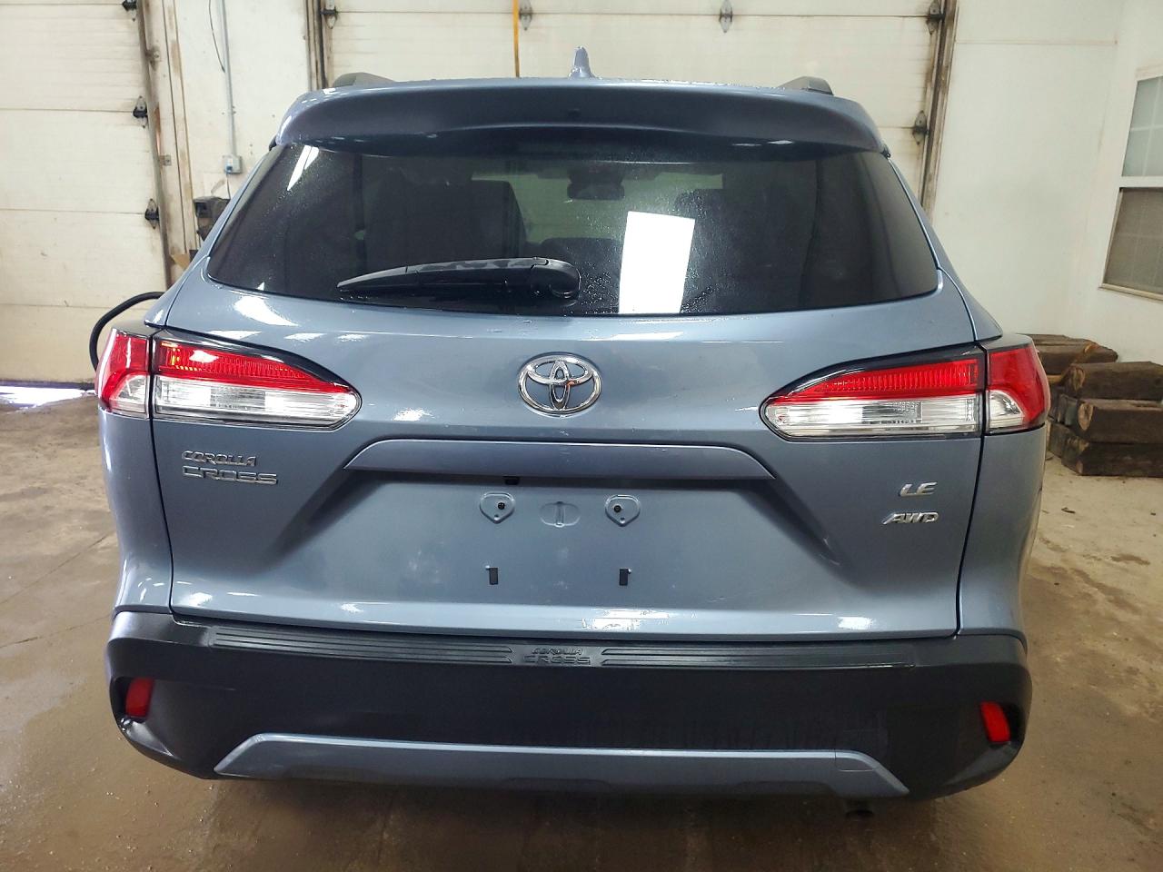 2023 TOYOTA COROLLA CROSS LE photo 16