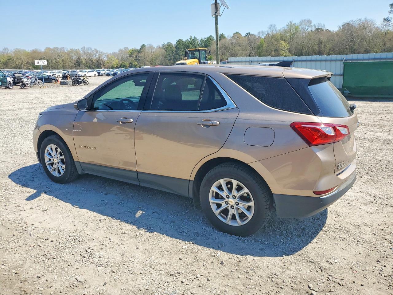 2019 CHEVROLET EQUINOX LT photo 4