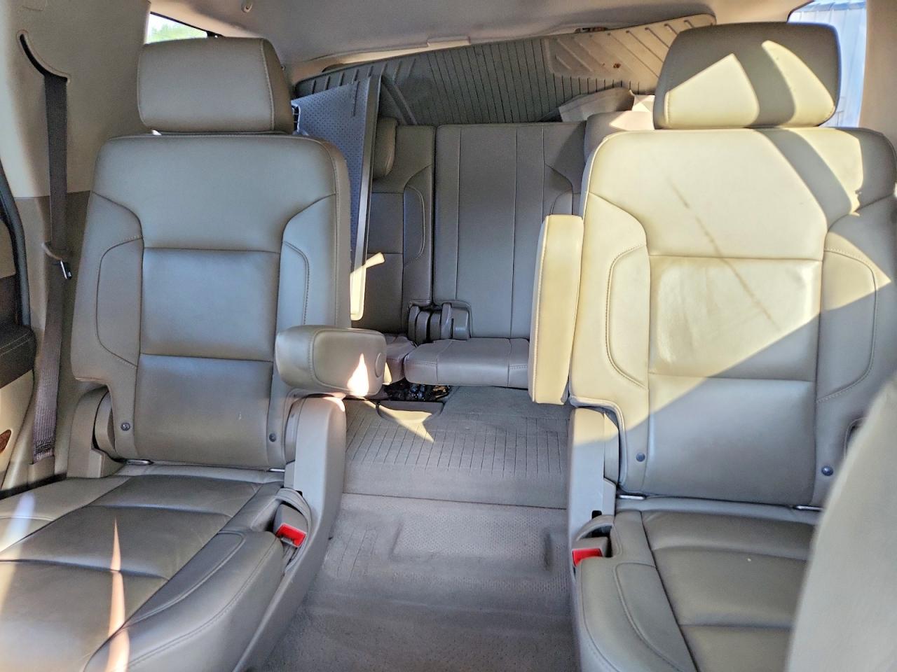 2020 CHEVROLET TAHOE C1500 LT photo 19