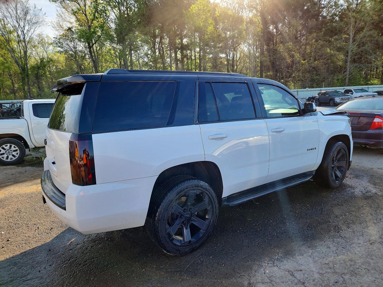 2020 CHEVROLET TAHOE C1500 LT photo 5