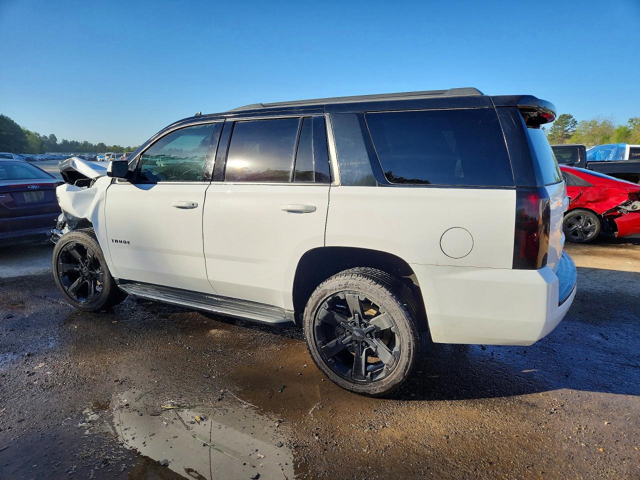 2020 CHEVROLET TAHOE C1500 LT photo 3