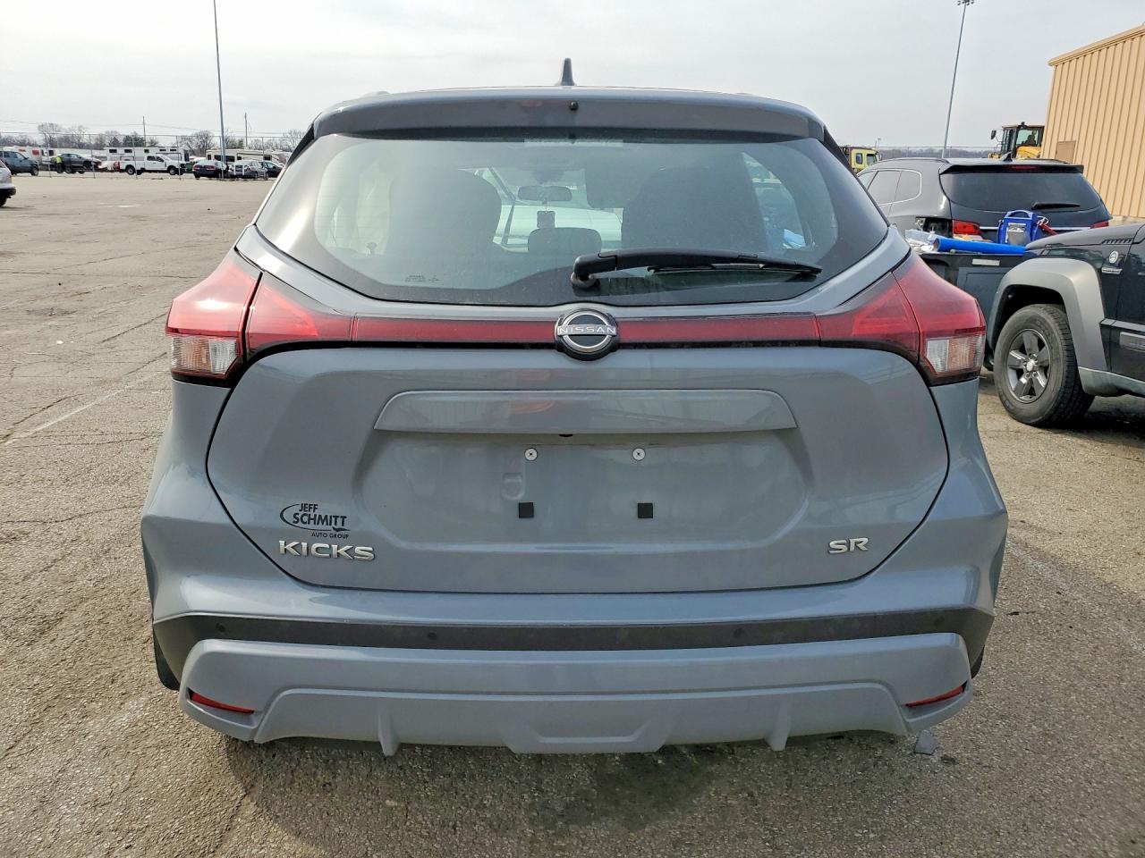 2023 NISSAN KICKS SR photo 11