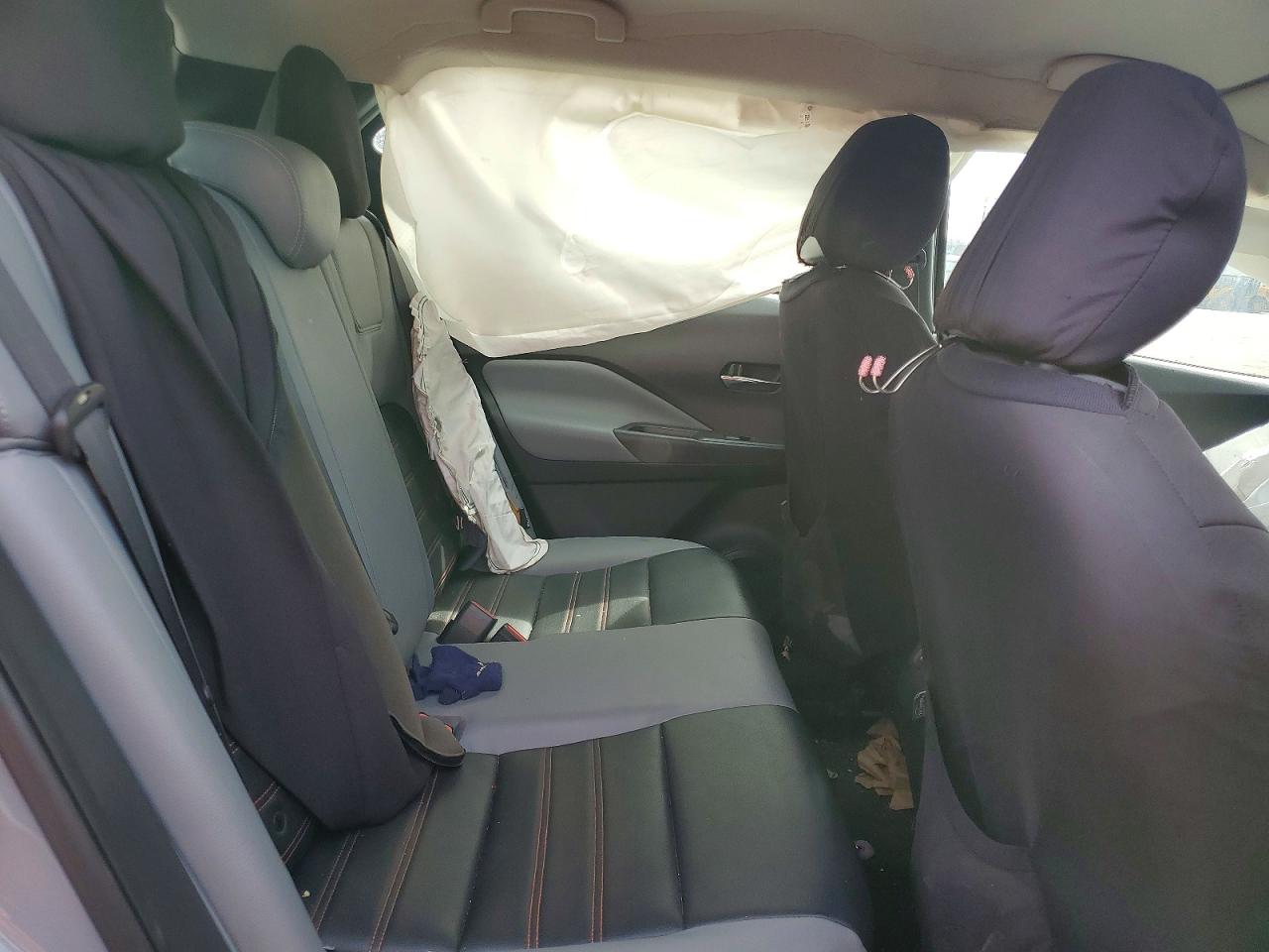 2023 NISSAN KICKS SR photo 21
