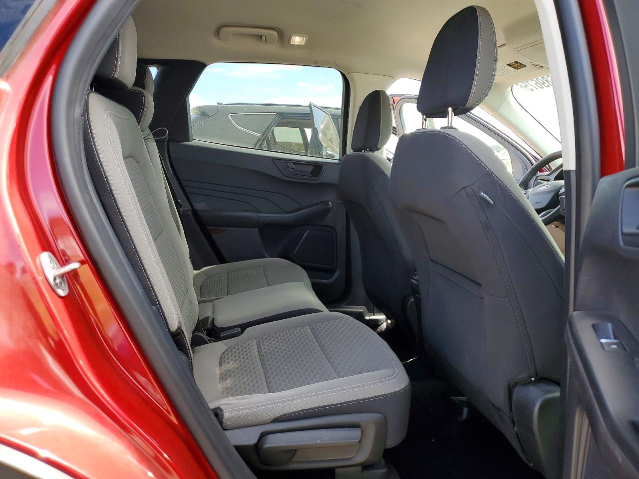 2022 FORD ESCAPE SE photo 31