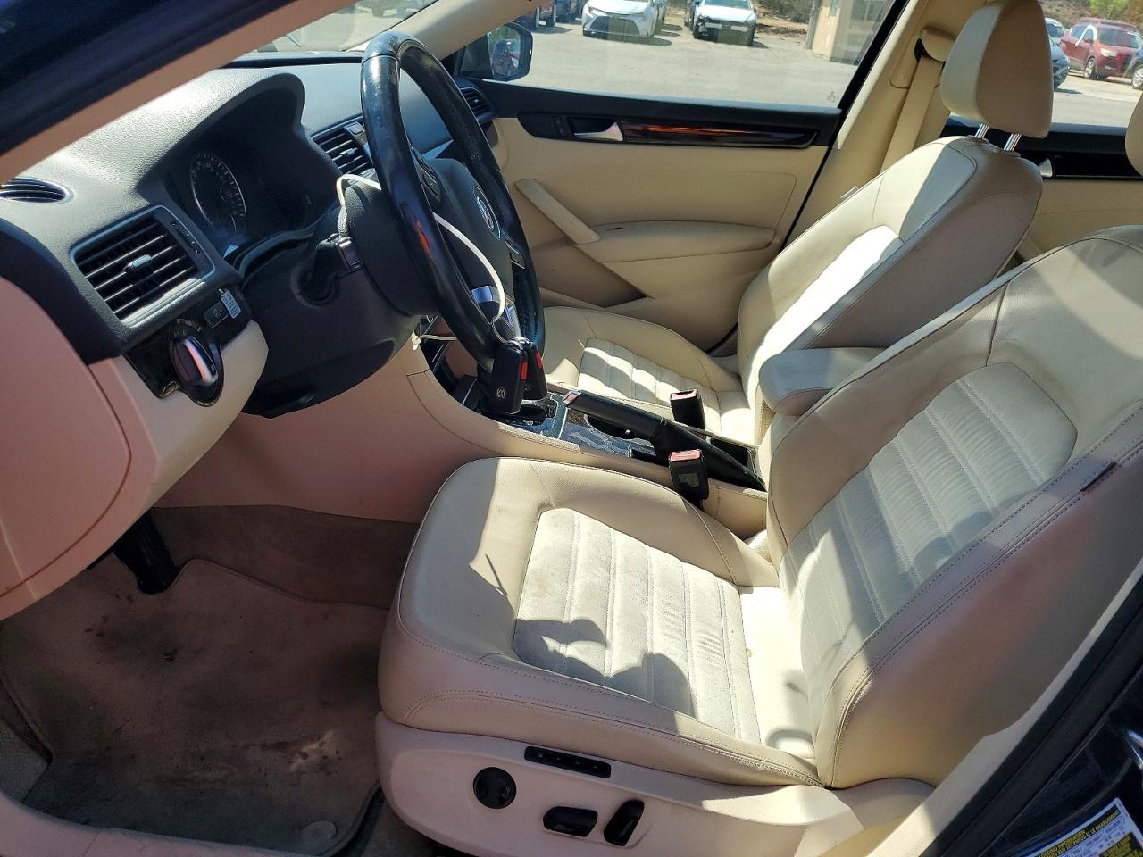 2015 VOLKSWAGEN PASSAT photo 7