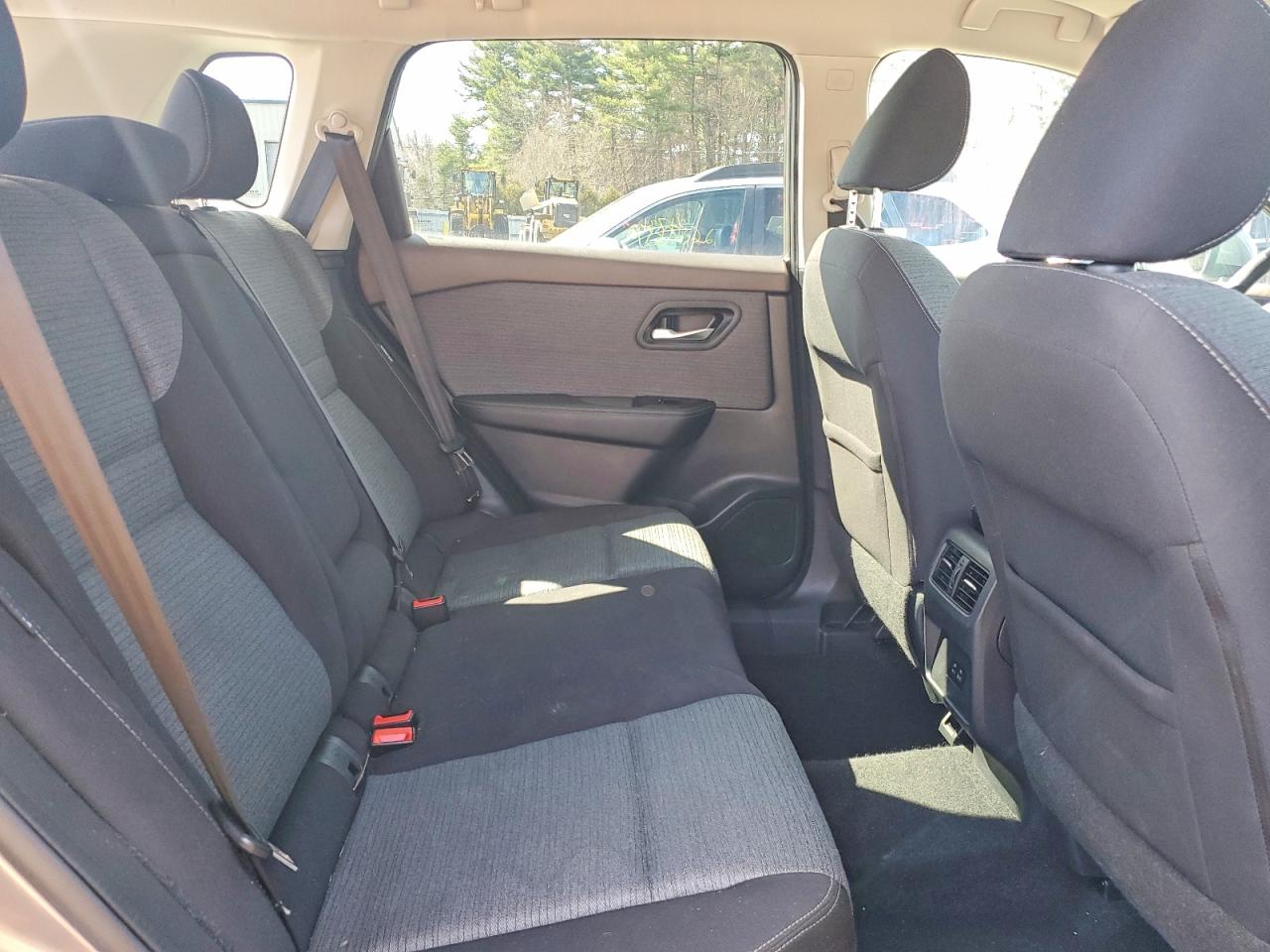 2021 NISSAN ROGUE SV photo 21