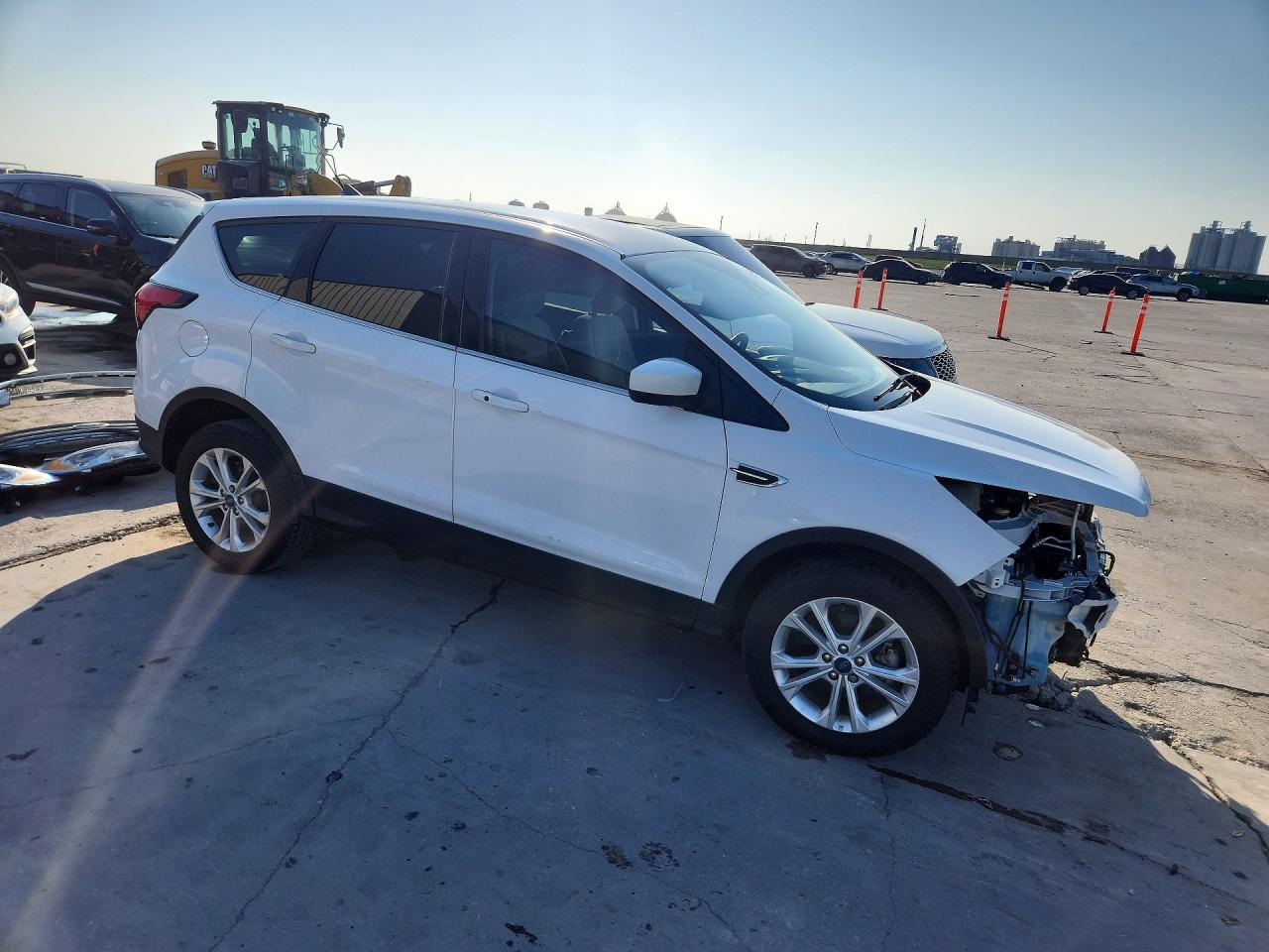 2019 FORD ESCAPE SE photo 4
