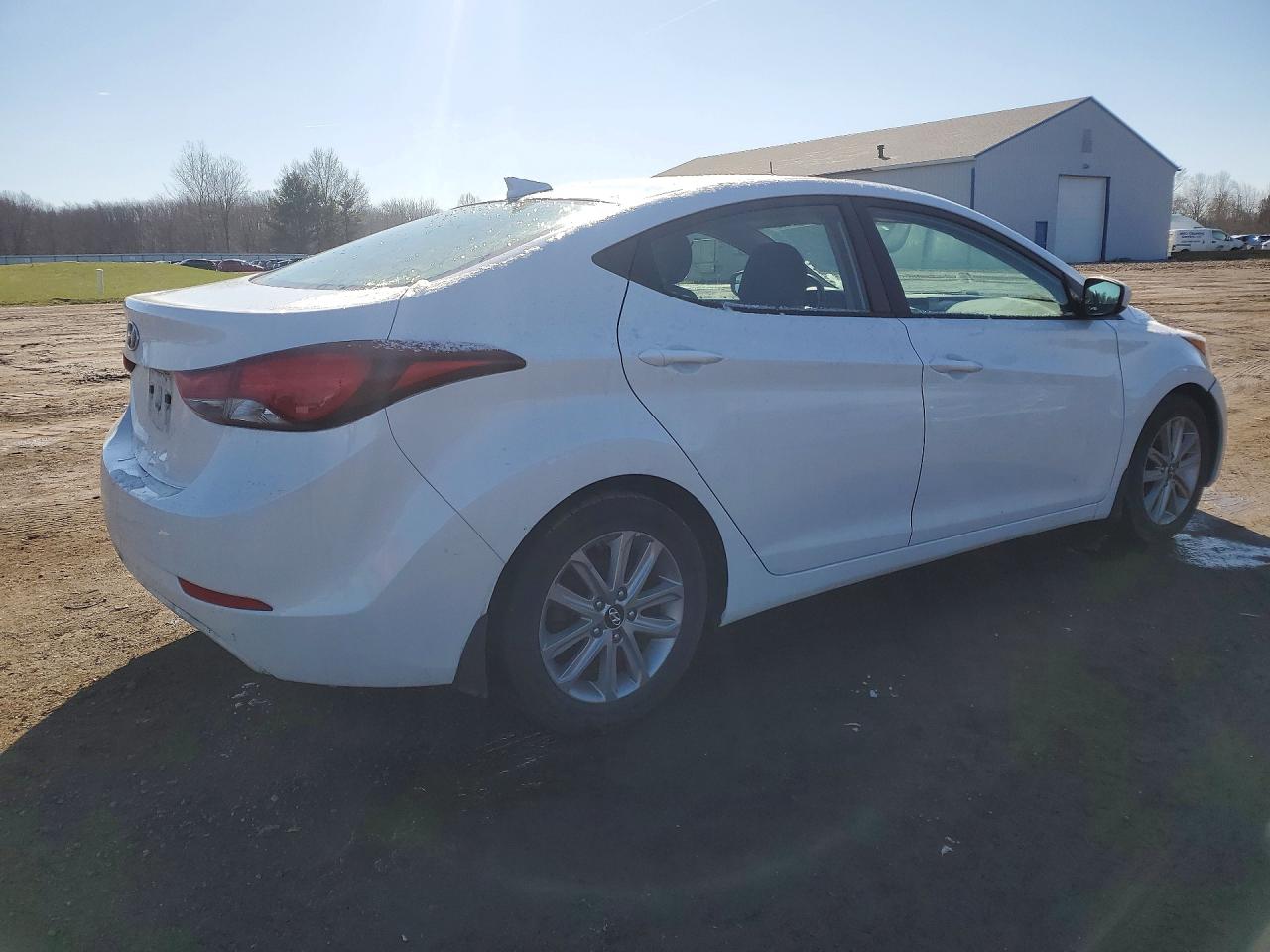 2016 HYUNDAI ELANTRA SE photo 3
