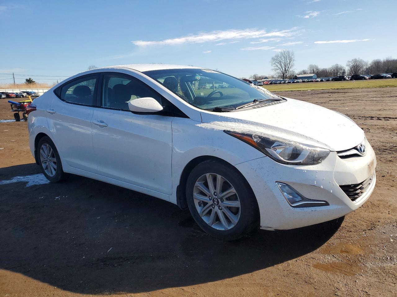 2016 HYUNDAI ELANTRA SE photo 4