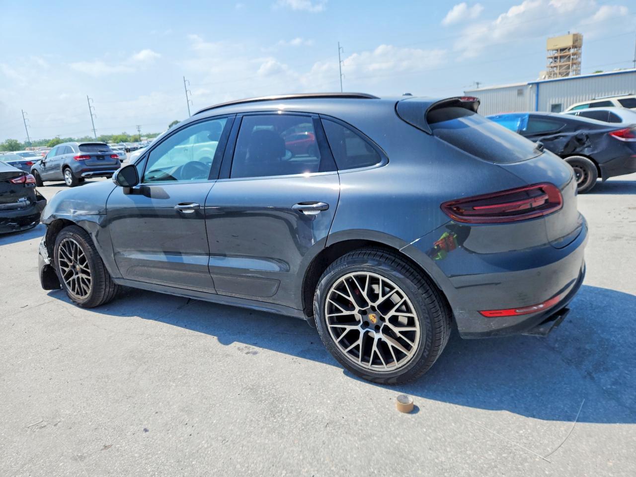 2017 PORSCHE MACAN GTS photo 3